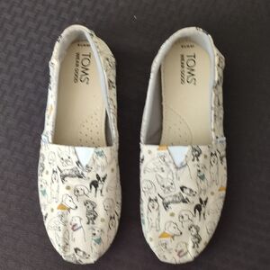 TOMS Ladies Moccasins with Dog Print